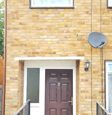61 Baker Street Appartamento Luton  Esterno foto